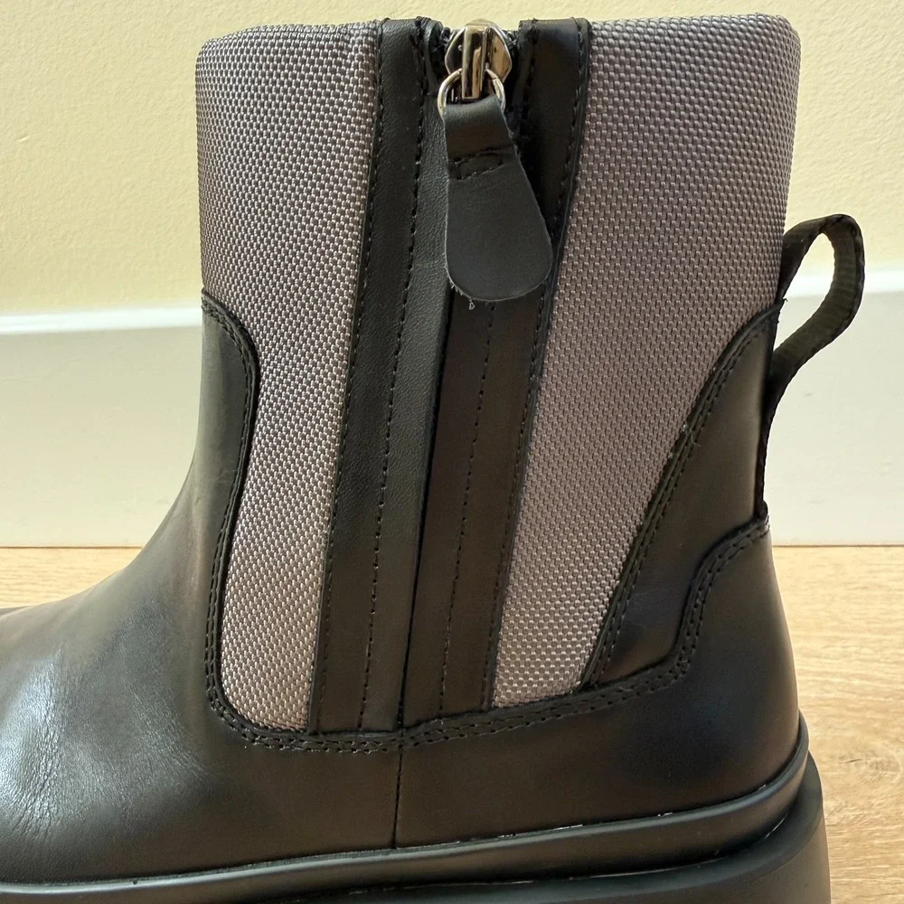 Vince‎ Camuto Women's VC-Kaskona Black/Kale Leather Ankle Bootie US 8.5M